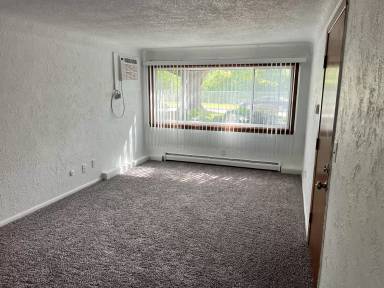 Main picture of 1671 10th Avenue - 3