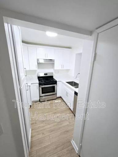 Main picture of 1138 San Rafael Ave