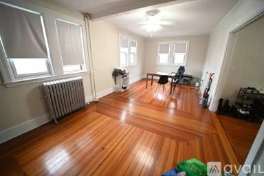 Main picture of 1209 Beacon St