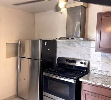 Main picture of 2102 W Mariposa St
