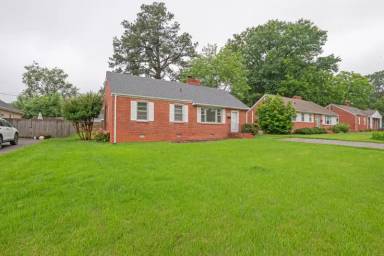 Main picture of 6607 Rolling Rd