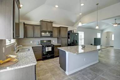 Main picture of 6806 Witts Way