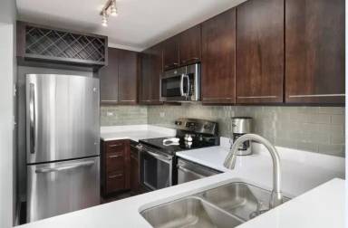 Main picture of 400 East Ohio Condominium