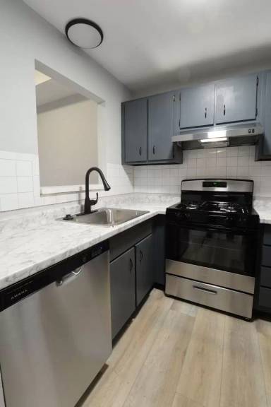 Main picture of 1804-1806 S 8th St