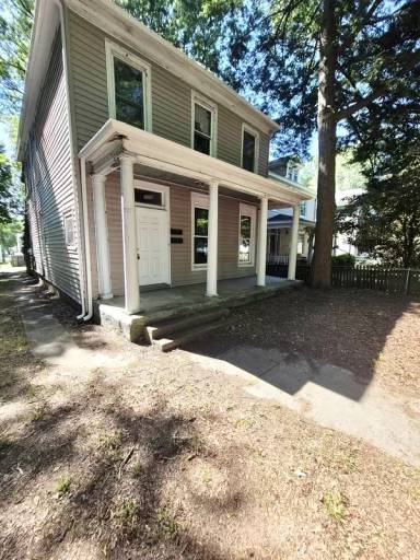 Main picture of 3209 3rd Ave