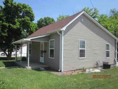 Main picture of 297 S Cross St