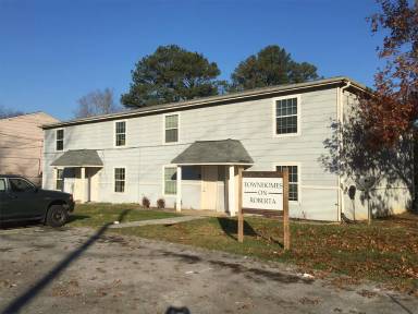 Main picture of 700 Roberta Dr