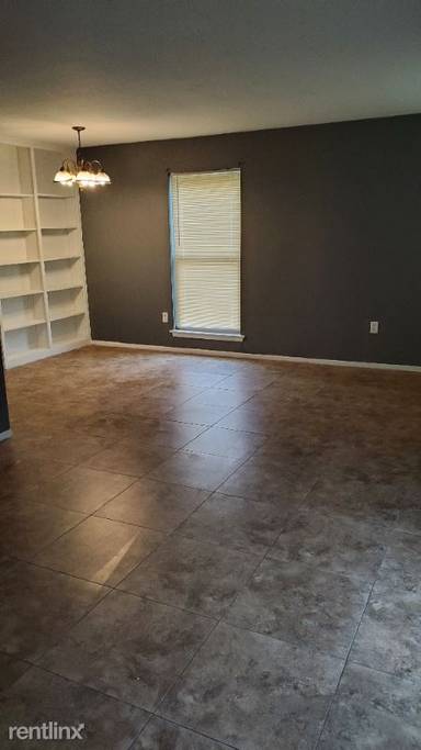 Main picture of 4544 Earl Gros Ave