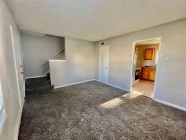 Main picture of 9536 Charlotte St