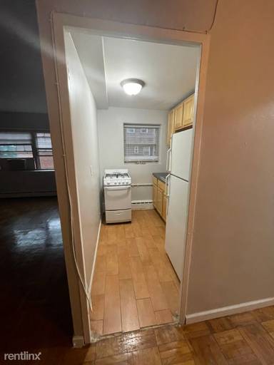 Main picture of 37 Duncan Ave