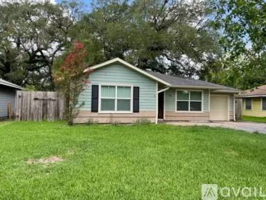 Main picture of 412 Gardenia St
