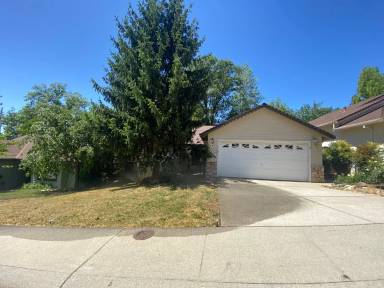 Main picture of 331 Vistamont Dr