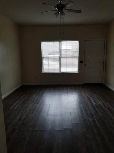 Main picture of 407 E Park Ave