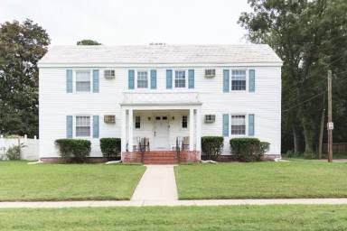 Main picture of Orleans Circle Apartments