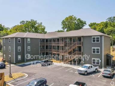Main picture of 935 Michigan St