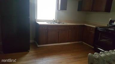 Main picture of 919 W Garfield Blvd