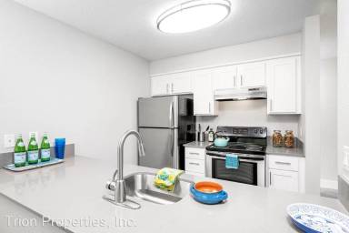 Main picture of Jasper Square by Trion Living