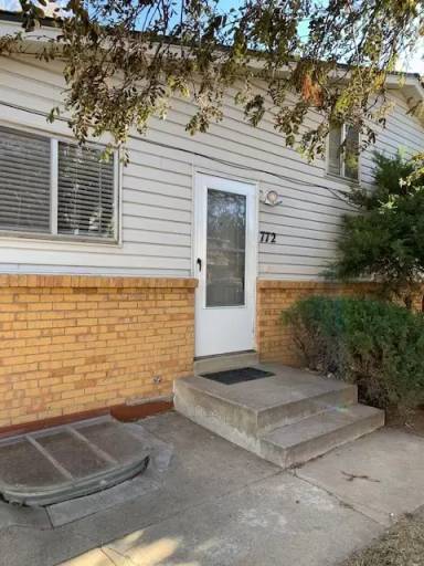 Main picture of 772 W Cleveland Cir