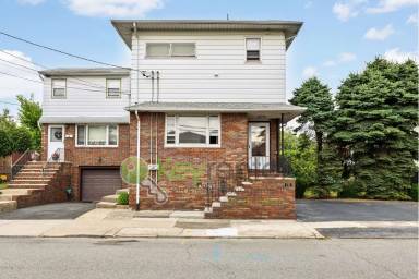 Main picture of 171 Burns Ave