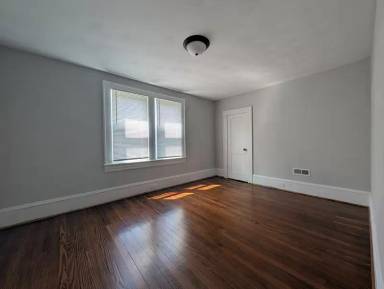 Main picture of 931 McDowell Ave NW