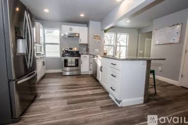 Main picture of 244 4th St
