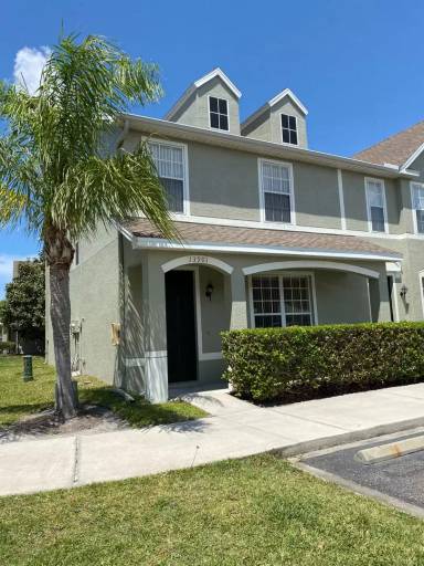 Main picture of 13901 Abbey Ln