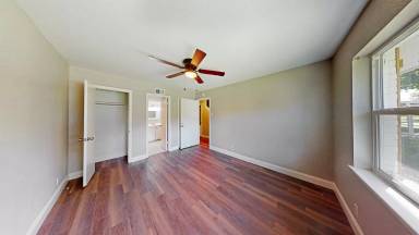 Main picture of 3006 Harlan Dr