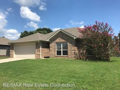 Main picture of 108 Seminole Cir