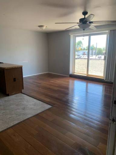 Main picture of 7200 Kennedy Ave