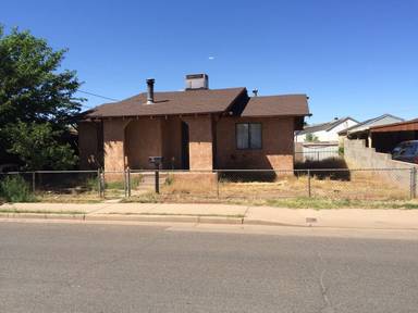 Main picture of 214 W Cherry St