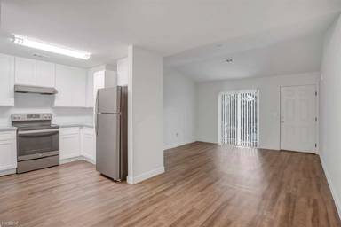 Main picture of 4107 Victory Dr