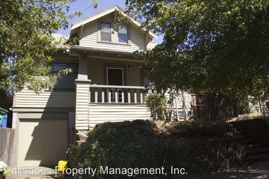 Main picture of 724 SE 32nd Ave