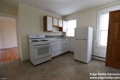 Main picture of 15 Vineland St