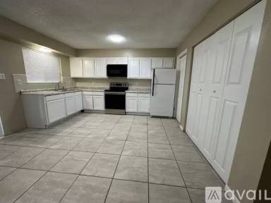Main picture of 513 Wisconsin St NE