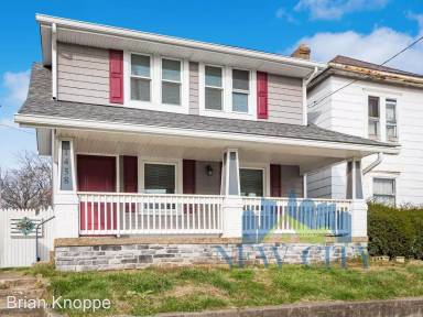 Main picture of 1458 Sullivant Ave