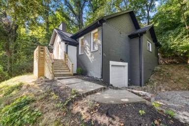 Main picture of 104 Overbrook Dr