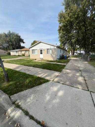 Main picture of 13411 Brainbridge Ave