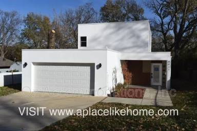 Main picture of 4011 S Minnie St