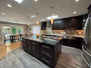 Main picture of 341 Cameo Ct