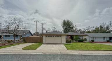 Main picture of 1730 Russell Way