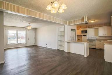 Main picture of 2610 49th St