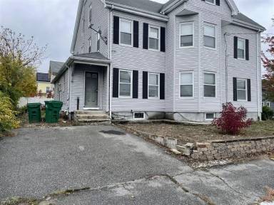 Main picture of 103 Monument St