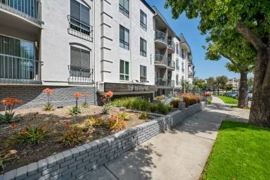 Main picture of The Highland at Sherman Oaks