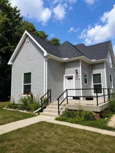Main picture of 210 N Central Ave