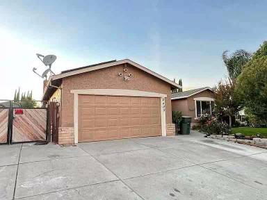 Main picture of 2403 Dover Way