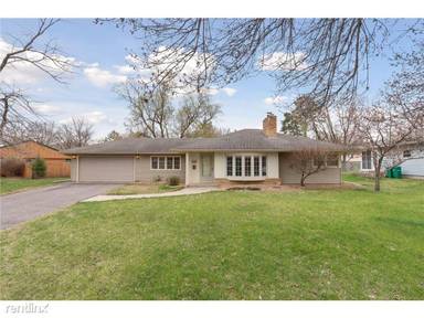 Main picture of 2290 Kentucky Ln