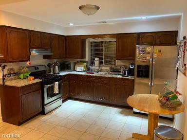 Main picture of 2207 N 75th Ave
