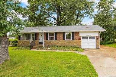Main picture of 9701 Hemlock Dr
