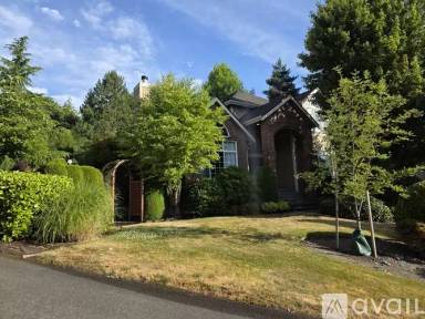 Main picture of 15824 SE 59th Pl