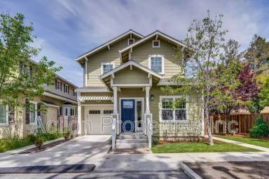 Main picture of 679 Chiquita Ave